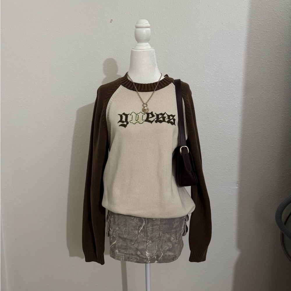 Guess sweatshirt